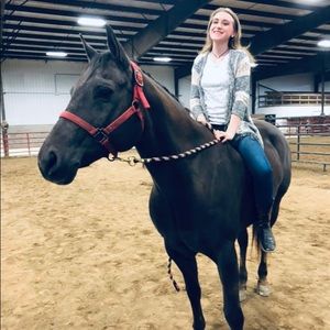 Meet your Posher, Madison